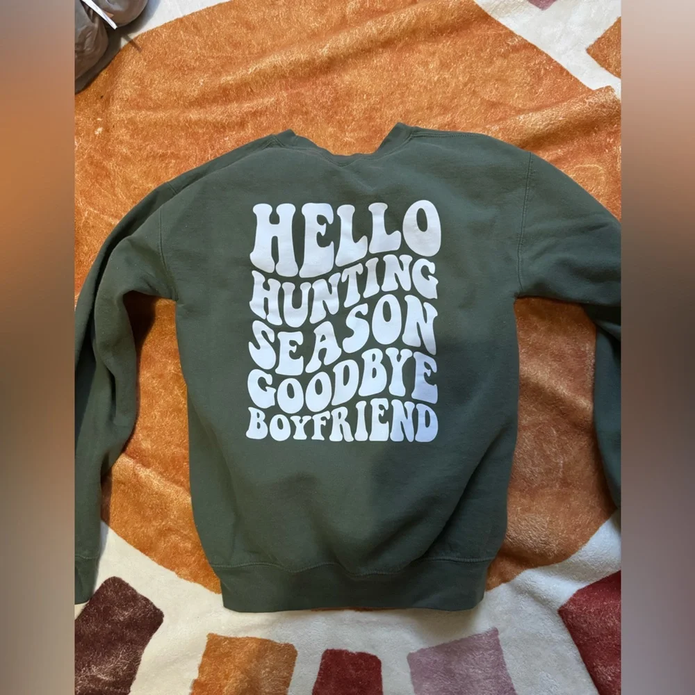 Custom pullover - Picture 2 of 3